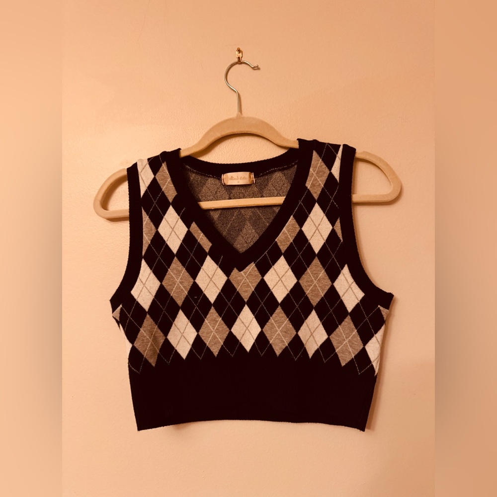 Altard State black white and gray sweater vest